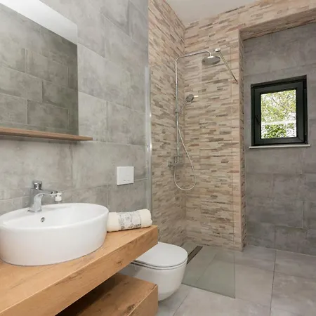 Cozy In With Kitchen Holiday home *
