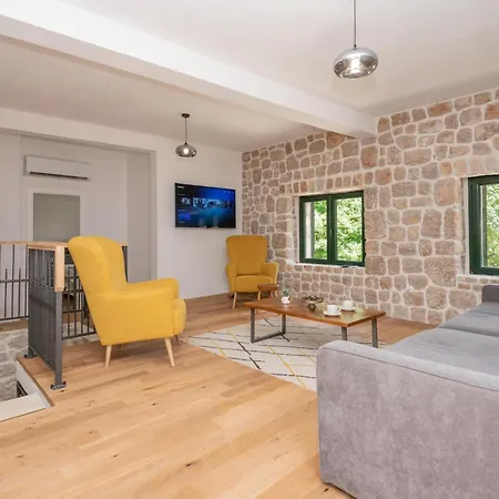 Cozy In With Kitchen Holiday home